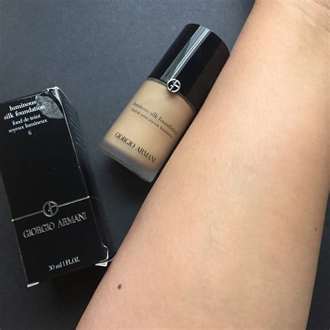 armani luminous silk foundation review|armani luminous silk foundation sephora.